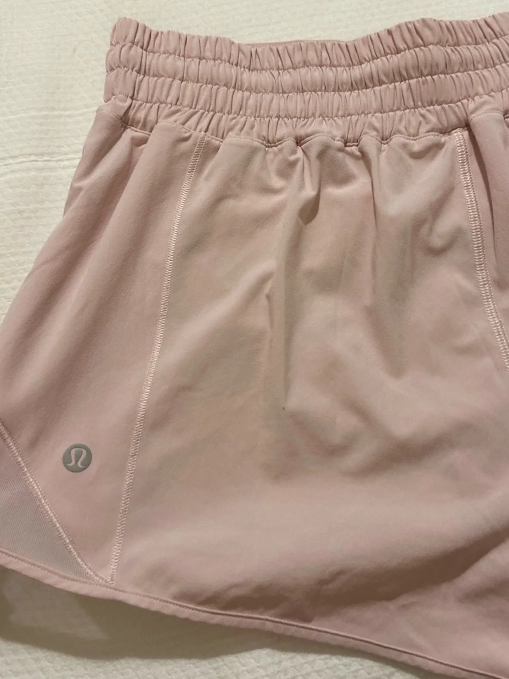 Lululemon Hotty Hot High-Rise Lined Short 2.5